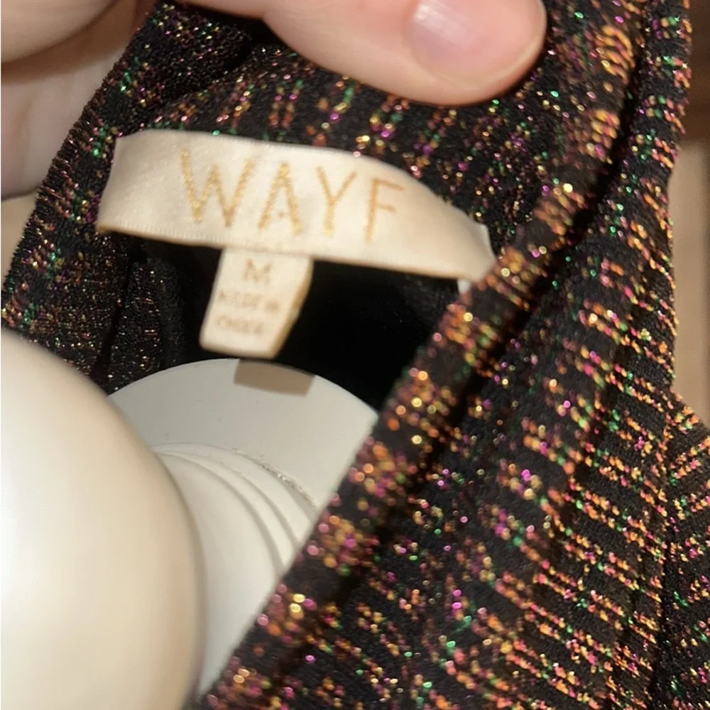 Wayf Shimmering Brown Turtleneck Sweater - Picture 4 of 5